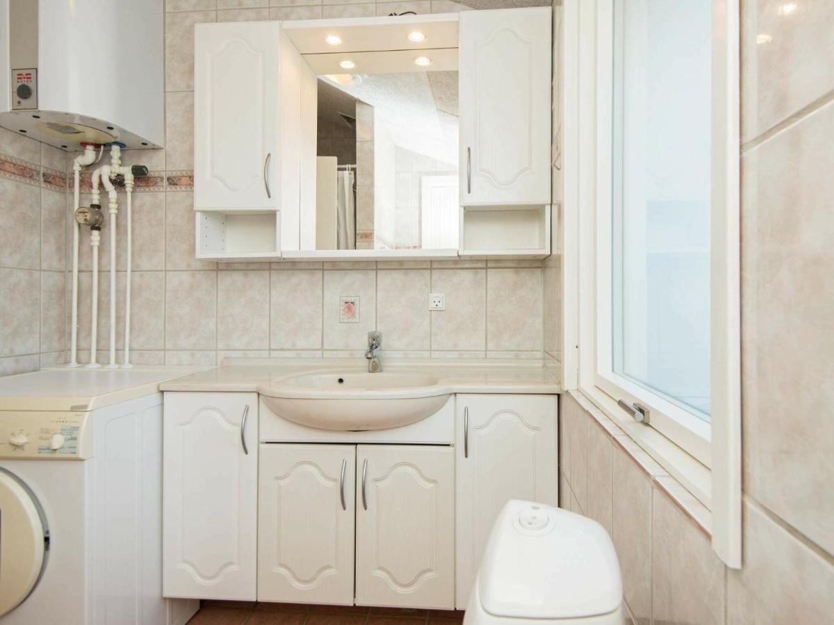 8 Person Holiday Home In B Rkop Egeskov  Экстерьер фото