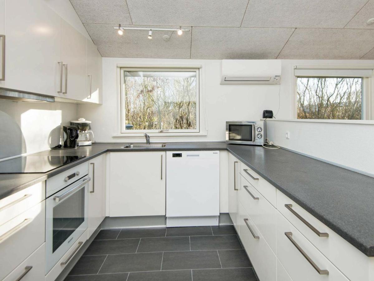 8 Person Holiday Home In B Rkop Egeskov  Экстерьер фото