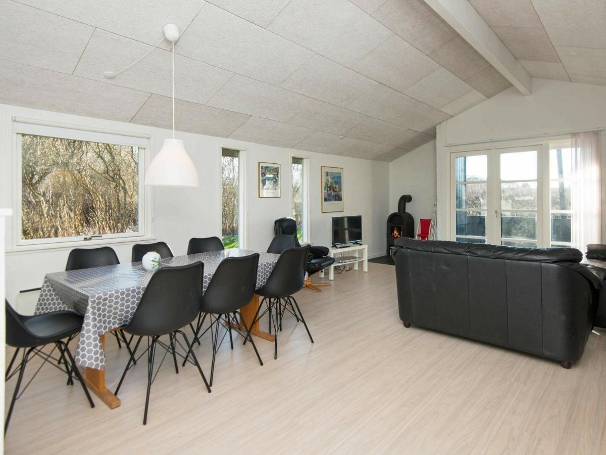 8 Person Holiday Home In B Rkop Egeskov  Экстерьер фото